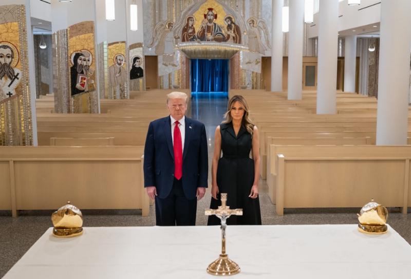 NextImg:The paradox of Trump’s love affair with Evangelical Christians