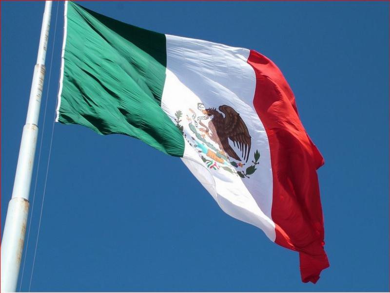 NextImg:Cartel honchos attend Christmas party in small Mexican town, receive warm welcome and applause from local officials