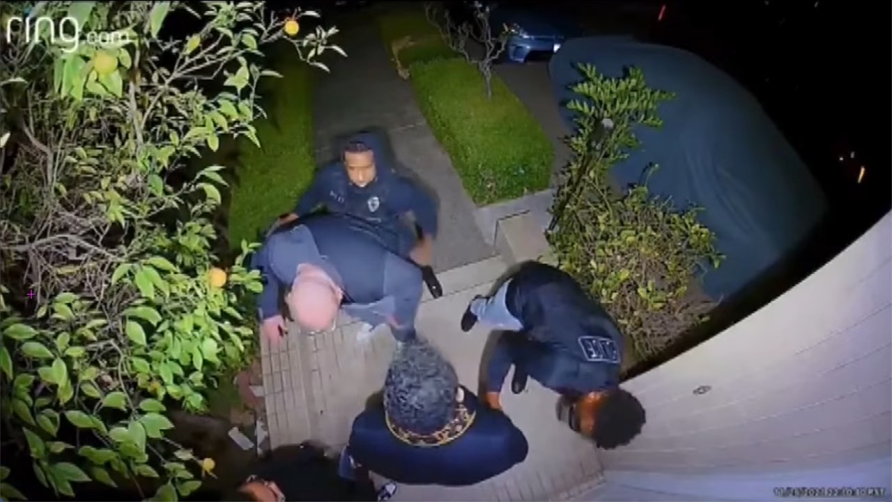 They say they’re the police, but are they really? What would you do?