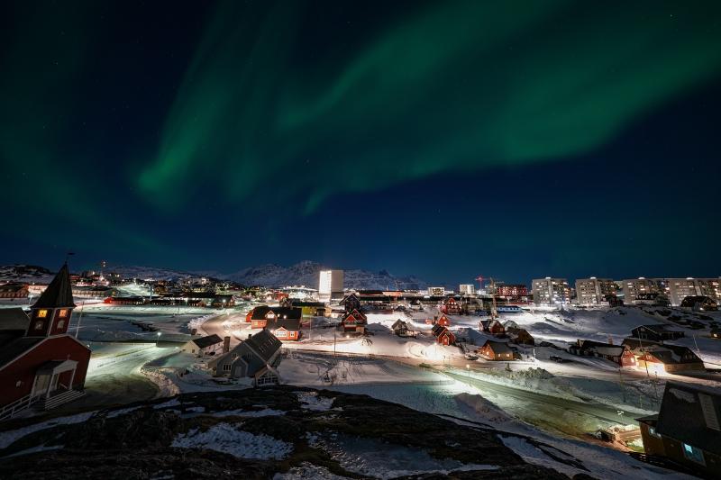 NextImg:MAGA moon over Greenland?