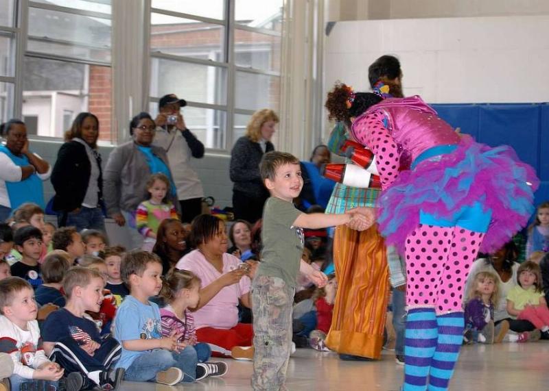 NextImg:Public school crisis: seeking alternatives