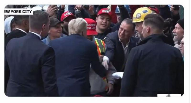NextImg:Anybody notice how many hardhats are rallying around Trump in New York?