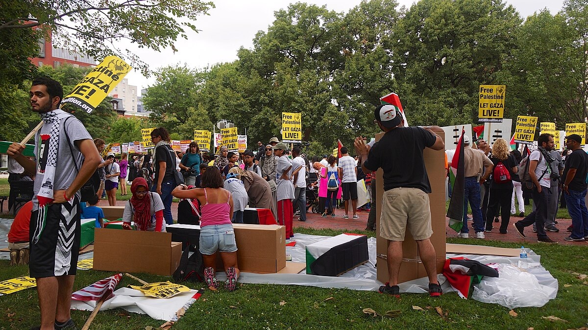Cali anti-Semitic protestor faces the Big House