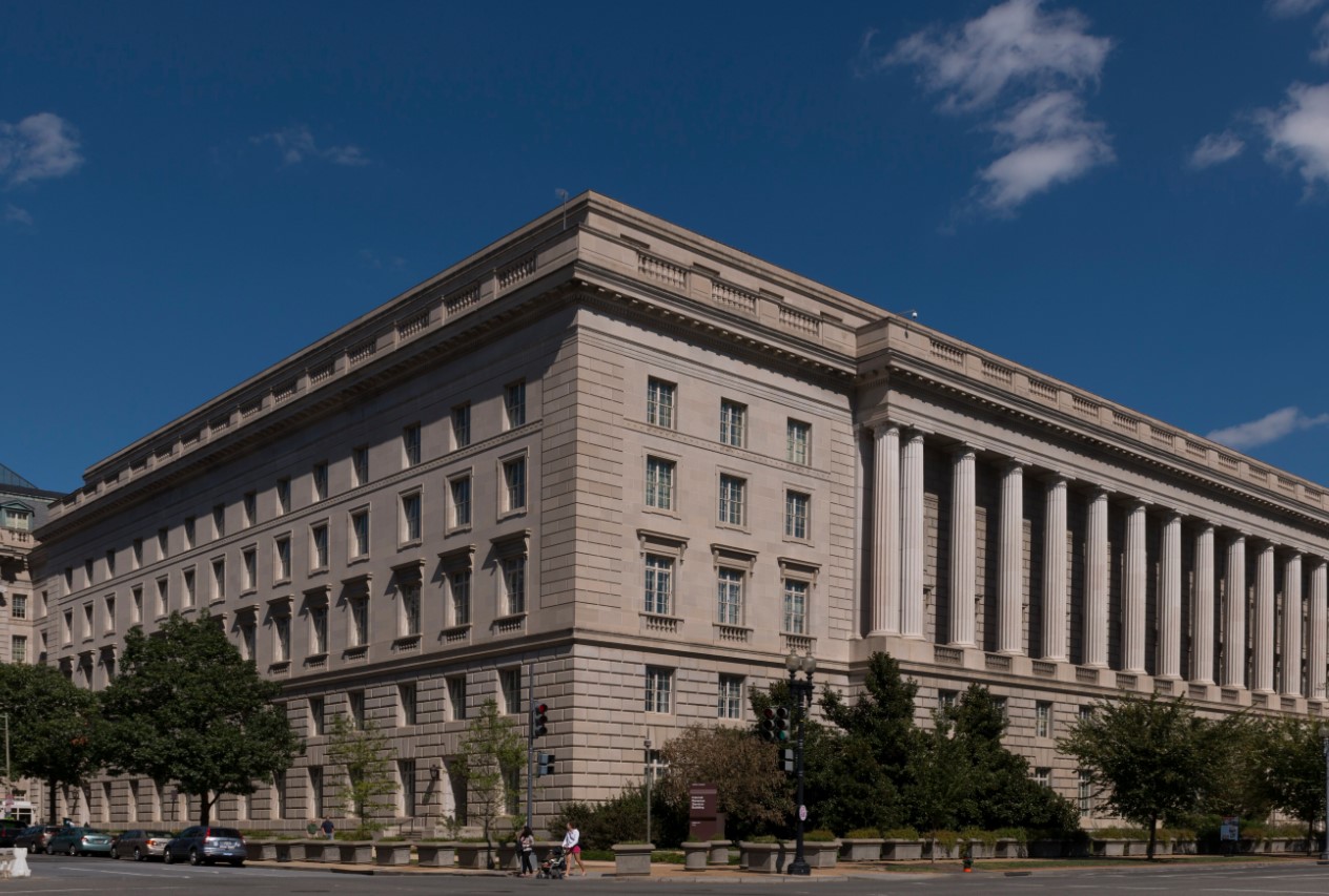 IRS data leak scandal: Over 400,000 taxpayers affected