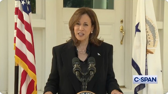Kamala held a ‘Trump is Hitler’ press conference