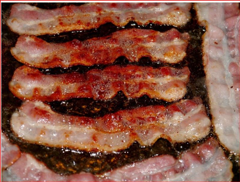 NextImg:U.K. coppers arrest man for saying 'we love bacon'