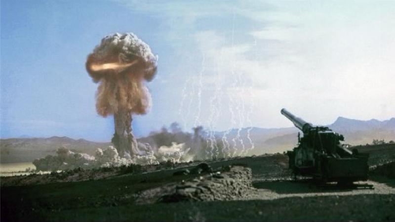 NextImg:Nuclear weapons: dangerous threat or just a menace?