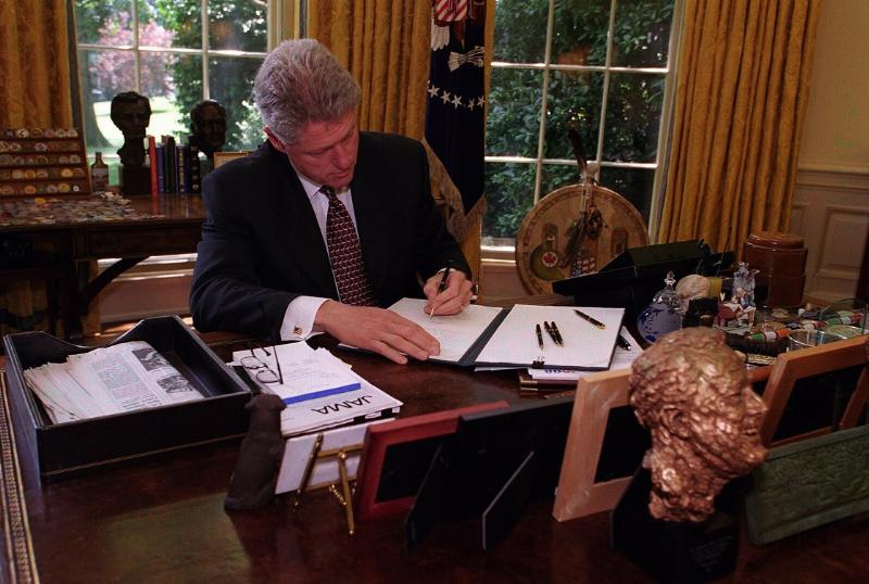 NextImg:Clinton's welfare bill