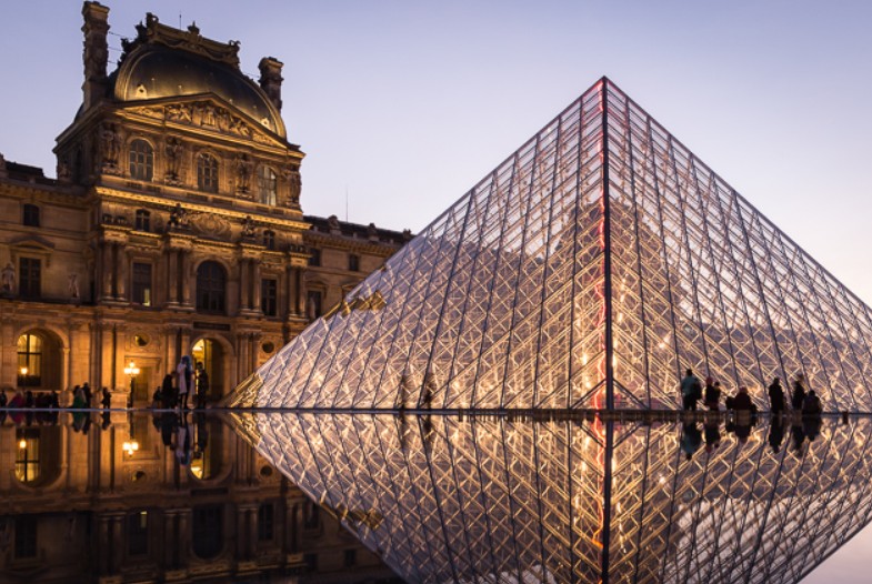 The French are surrendering again