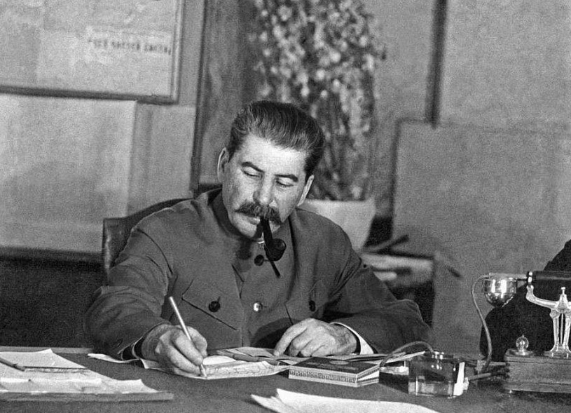 The Real Story of the Soviets and the Nazis