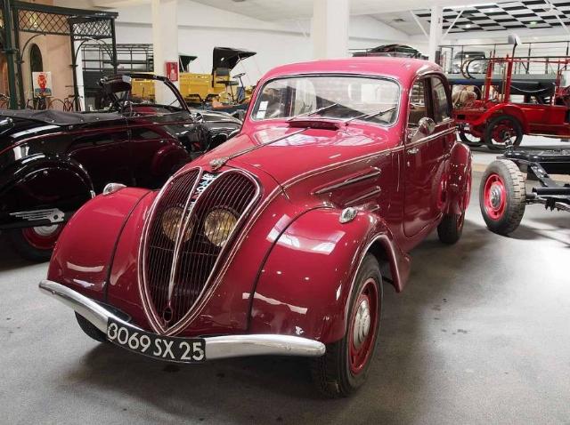 <p><i>Image via <a href="https://picryl.com/media/1939-peugeot-402-b-legere-berline-sport-photo-2-1abb5b">Picryl</a>.</i></p>