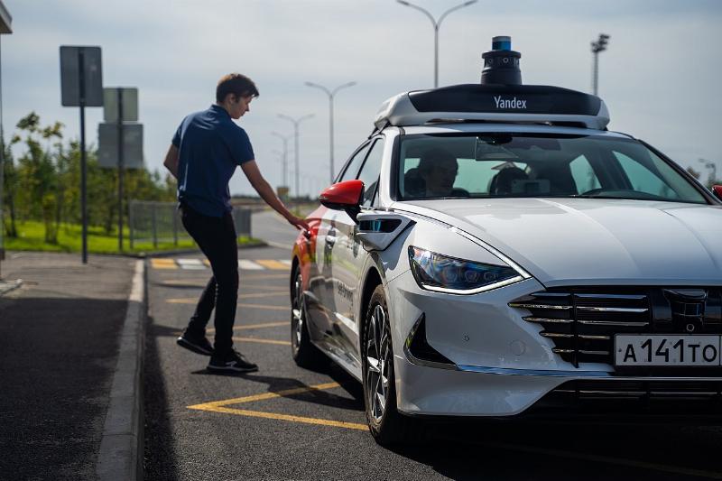 NextImg:Robotaxis Will Put an End to Taxi Monopolies