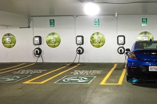 Americans remain sour on electric vehicles