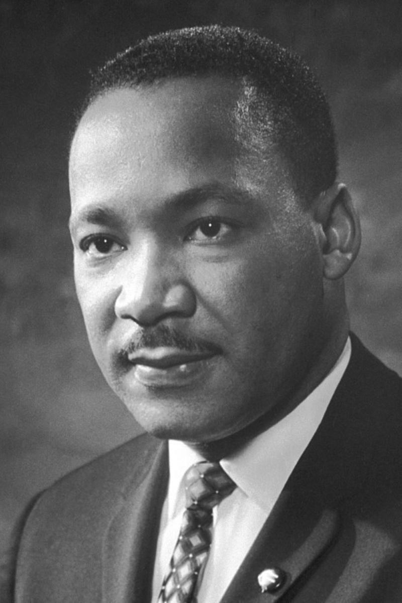 NextImg:Educators vs. MLK, Jr''s dream