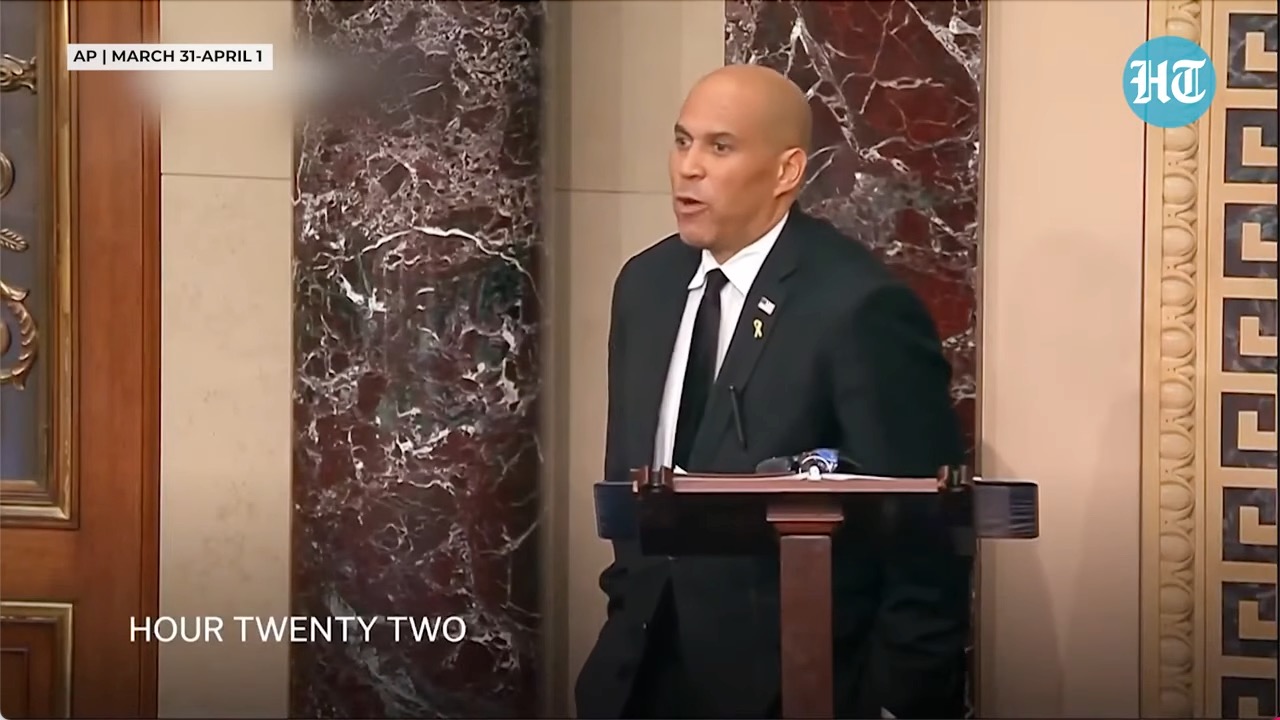 Cory Booker’s ‘pretty stunning biological feat’ was a pathetic charade