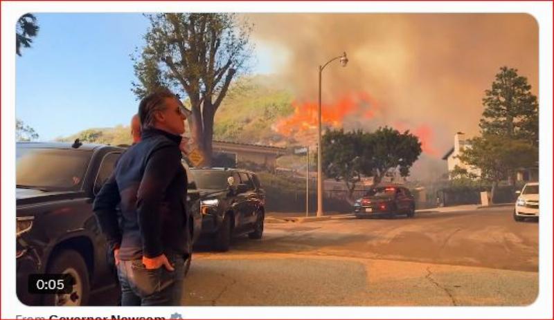 NextImg:Greasy Gavin shows up for his fire pictures, not mentioning why there's no water