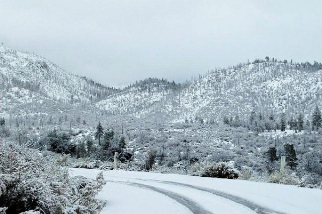 <p><em>Image: Zink Dawg via <a href="https://commons.wikimedia.org/wiki/File:Snow_on_the_mountains_of_Southern_California.jpg">Wikimedia Commons</a>, <a href="https://creativecommons.org/licenses/by/3.0/legalcode">CC BY 3.0</a>.</em></p>