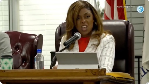 Illinois mayor Tiffany Henyard loses access to her city credit card after ‘swiping like crazy’