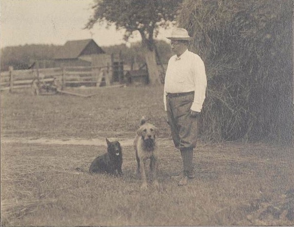 Hail to the Chief and Their Pets