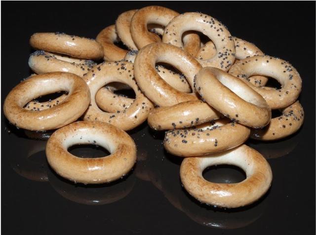 Bagels with big holes
