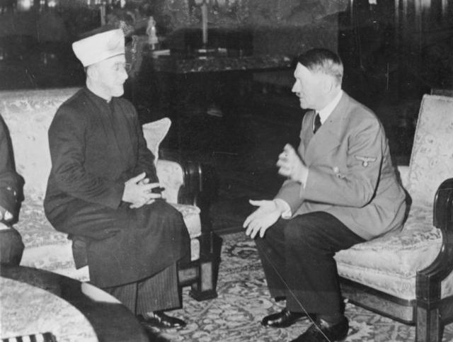 Image: Hitler and the Mufti of Jerusalem. Bundesarchiv, Bild 146-1987-004-09A / Heinrich Hoffmann / CC-BY-SA 3.0