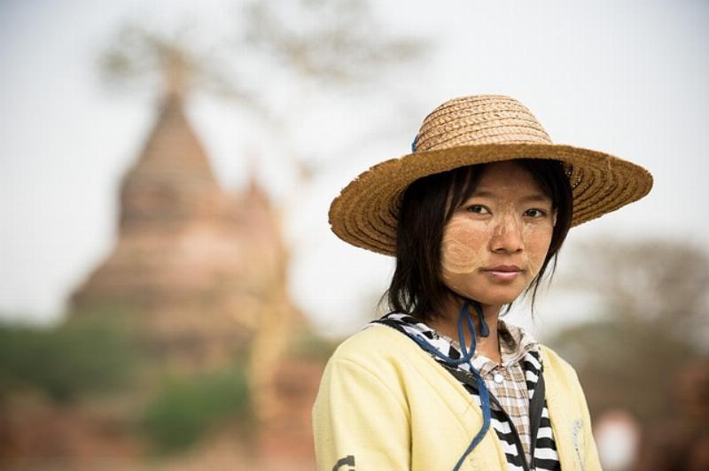 NextImg:After the quake, Myanmar prays
