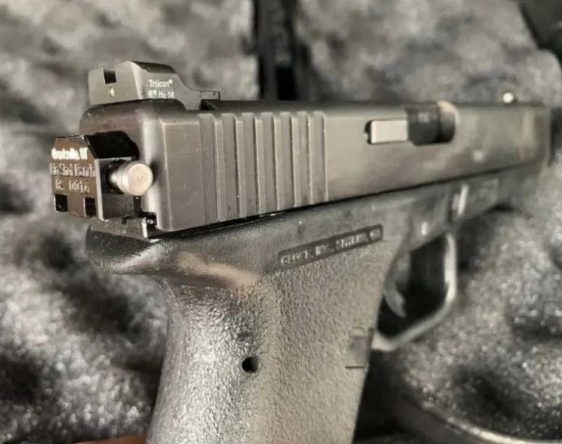 NextImg:The Glock switch distraction