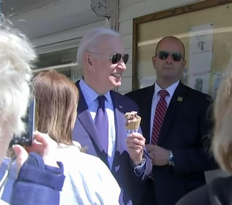 NextImg:Biden hands out commutations to dozens of convicted killers on death row