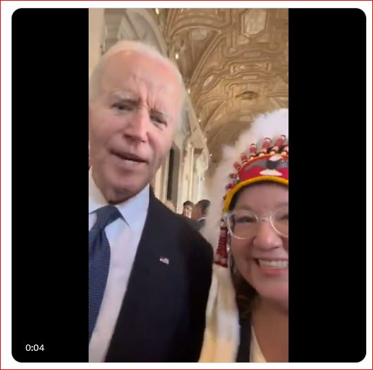 Biden pops up at the pope's funeral, looking lost