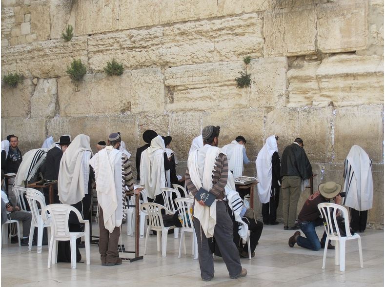The lost narrative of Israel's history