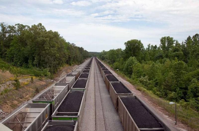 NextImg:Big, beautiful coal is here to stay