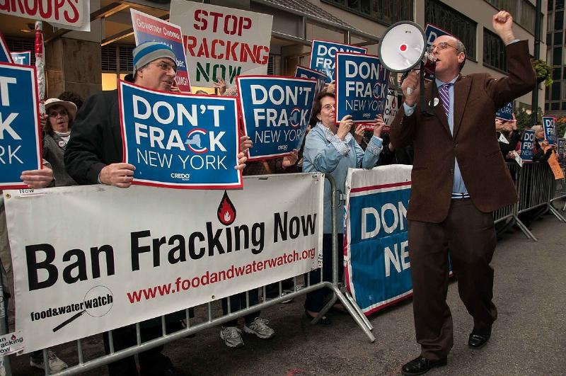 NextImg:Kamala and fracking
