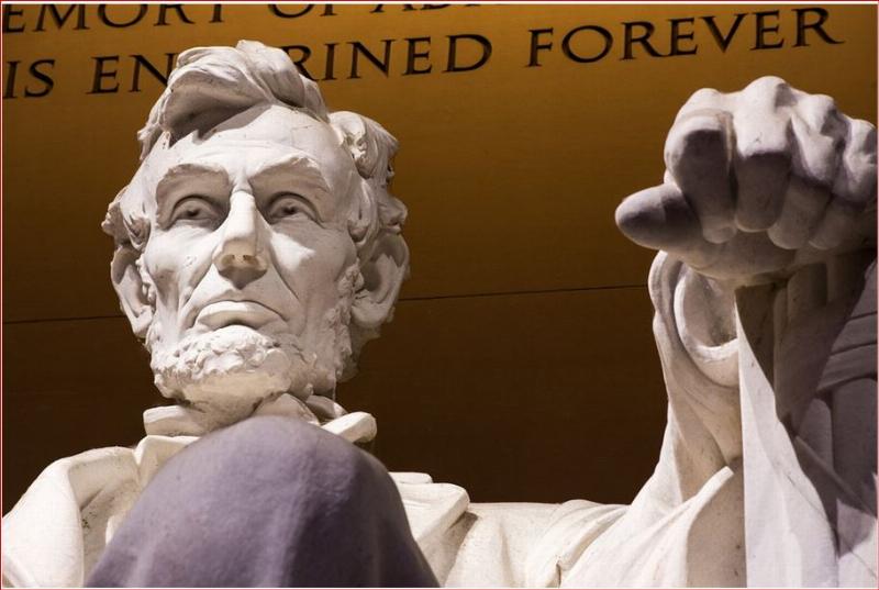 NextImg:Trump, like Lincoln, a threat to an established institution