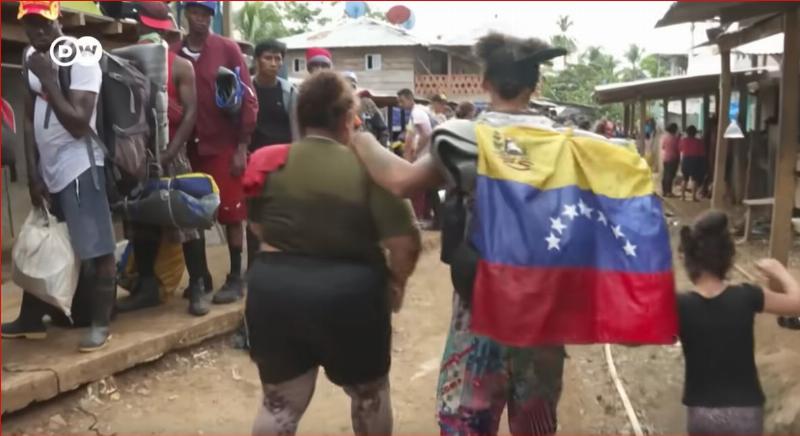NextImg:The media pushes nonsensical migrant narratives