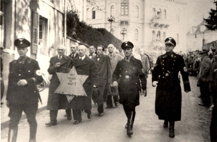 Echoes of the Holocaust 