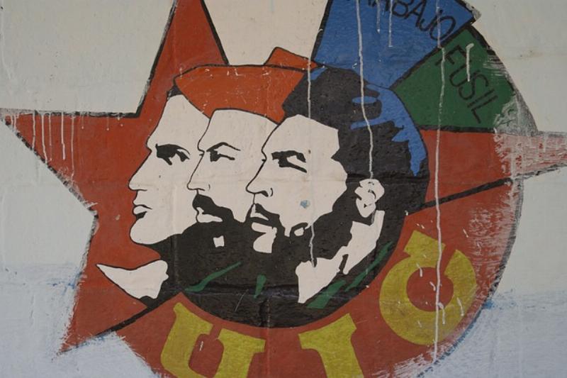 NextImg:Cuban communists fumble economy so badly that they now import sugar—at $25 a pound