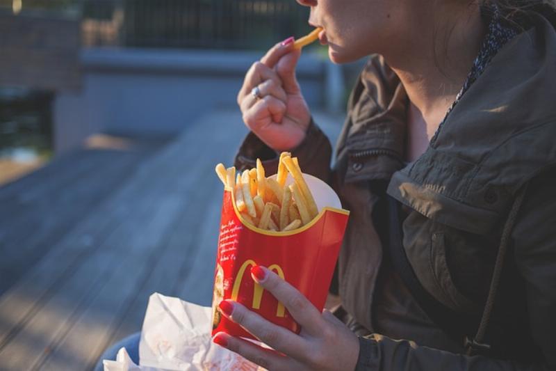 NextImg:Bidenomics: Fast food is so expensive it’s now considered a ‘luxury’ by nearly 80% of Americans