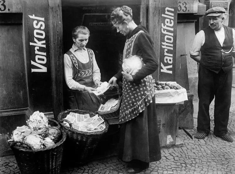 NextImg:German economy in free fall
